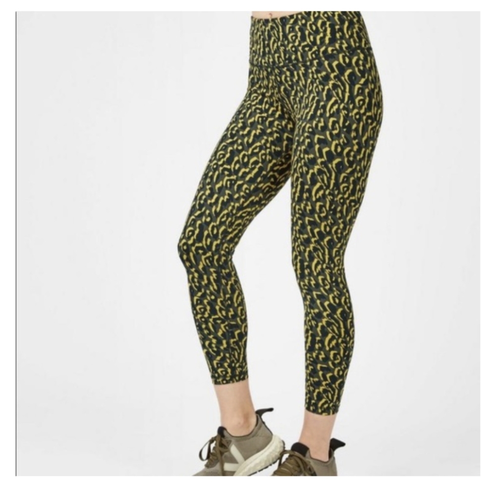 Sweaty Betty Flatter Me Jacquard Leggings 7/8 length Size Small Yellow & Black